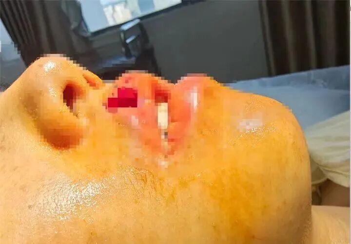 DƬ